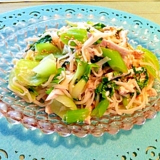 時短鶏ハムと青梗菜の中華風塩麹鶏だしジュレうどん